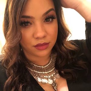 Meet your Posher, Charlene